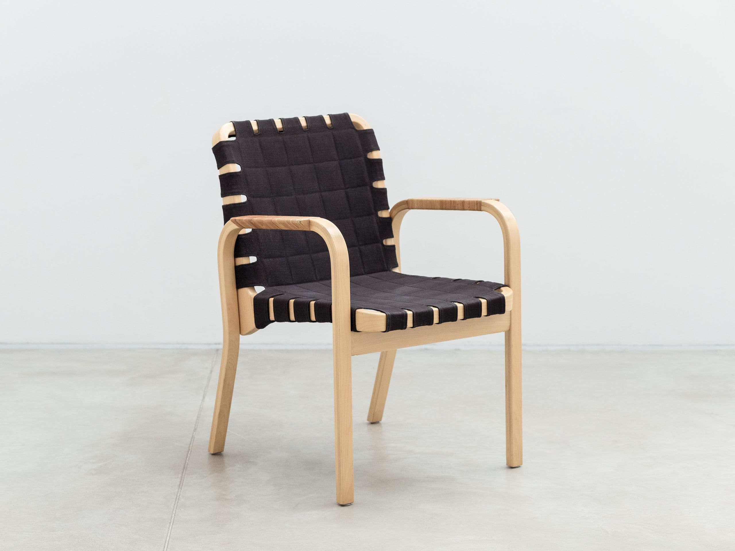 Alvar Aalto armchair 45