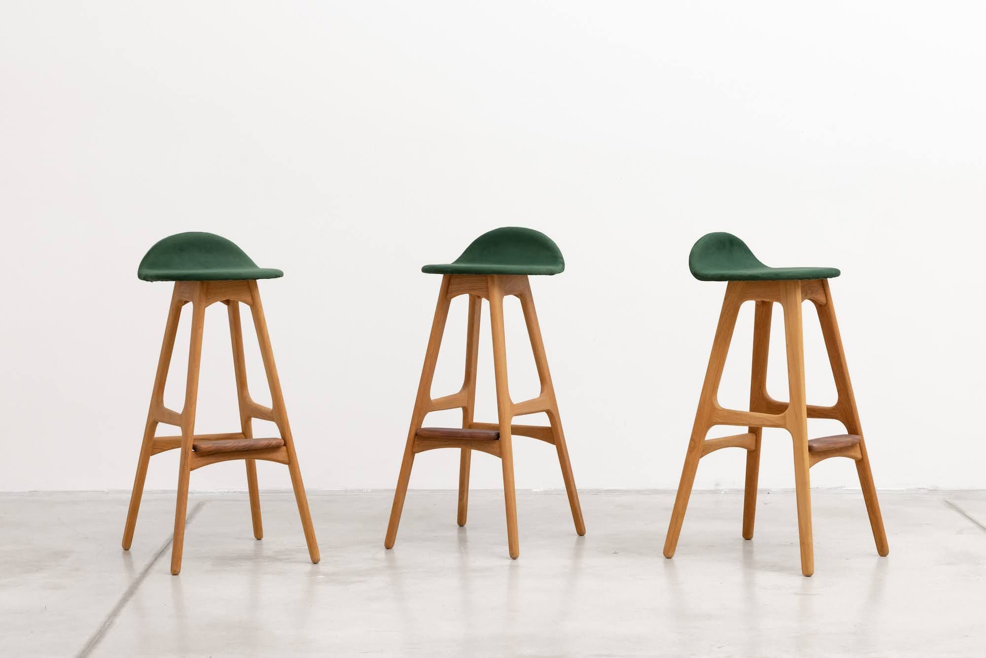ERIK BUCK MODEL 61 STOOL